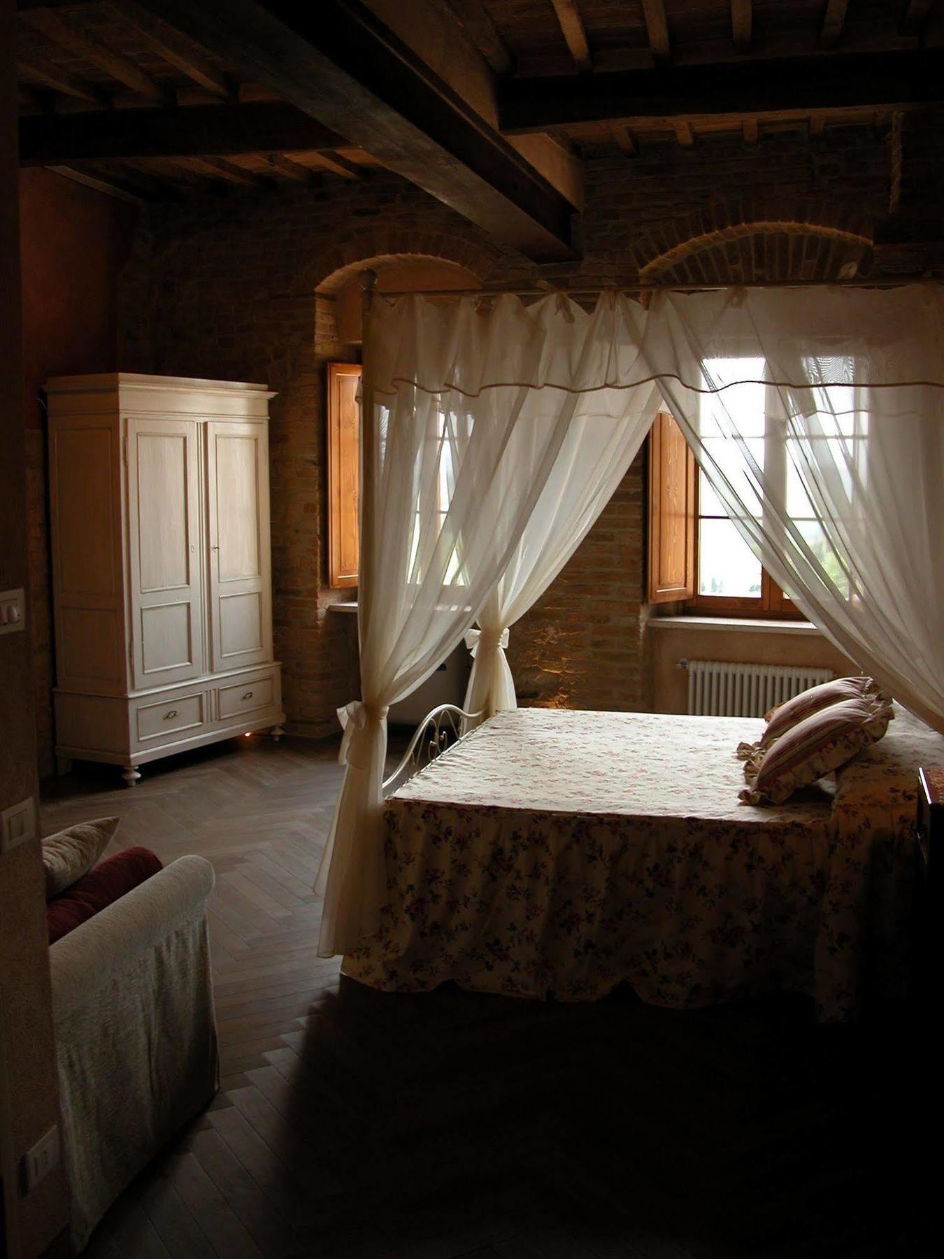 Al Pozzo Dei Desideri Hotel San Gimignano Bagian luar foto
